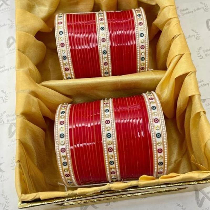 Red Simple Chuda Bangles- Dotted Chura- Punjabi Chooda